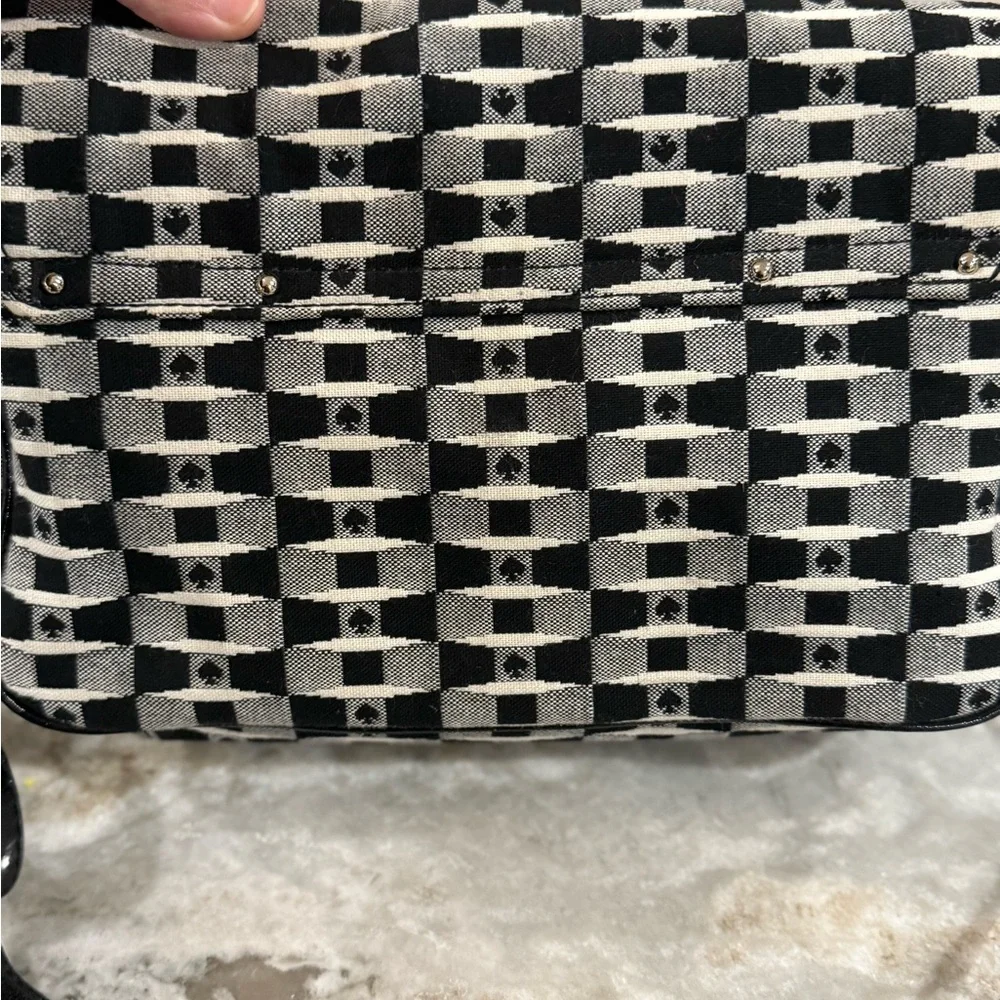 Unique and lovely EUC patent and cloth Kate spade flap bag barely worn